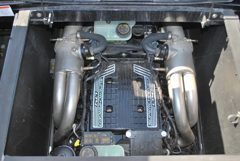 Slide: The Image of Malibu Wakesetter 26 LSV 2023 - 30