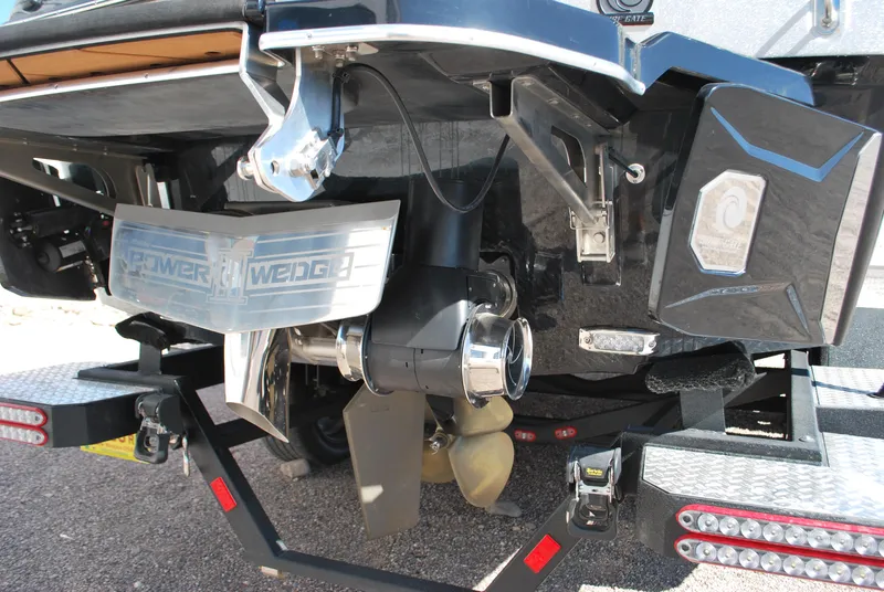 Slide: The Image of Malibu Wakesetter 26 LSV 2023 - 6