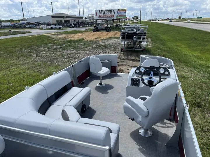 Slide: The Image of Bentley Pontoons Fish 203 4-Point (Sport 3) 2024 - 18