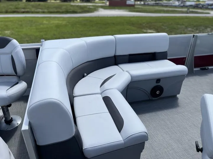 Slide: The Image of Bentley Pontoons Fish 203 4-Point (Sport 3) 2024 - 19