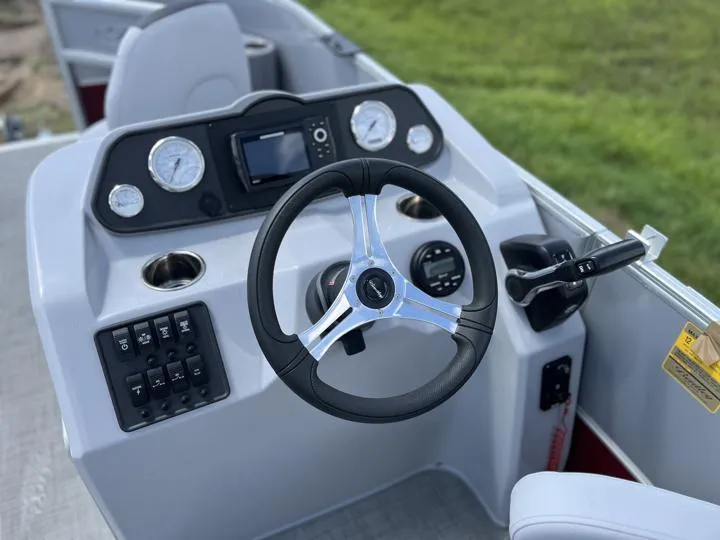 Slide: The Image of Bentley Pontoons Fish 203 4-Point (Sport 3) 2024 - 20