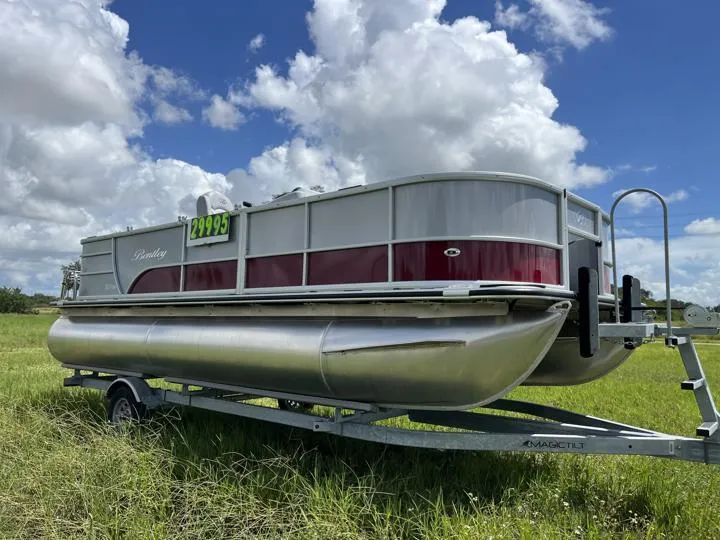 Slide: The Image of Bentley Pontoons Fish 203 4-Point (Sport 3) 2024 - 8