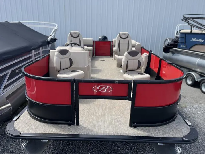 Slide: The Image of Bentley Pontoons Fish 203 Center Walk-Thru 3/4 Tube 2024 - 24