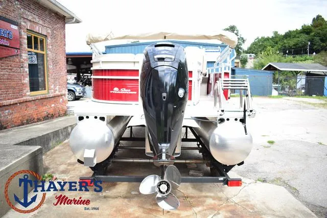 Slide: The Image of Sun Tracker Party Barge 20 DLX 2024 - 11