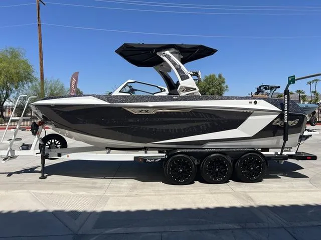 Slide: The Image of Tigé 23ZX 2025 - 6