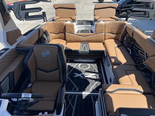 Slide: The Image of Tigé 23ZX 2025 - 9