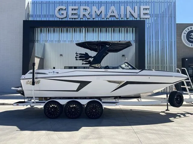 Slide: The Image of Tigé 24RZX 2025 - 1