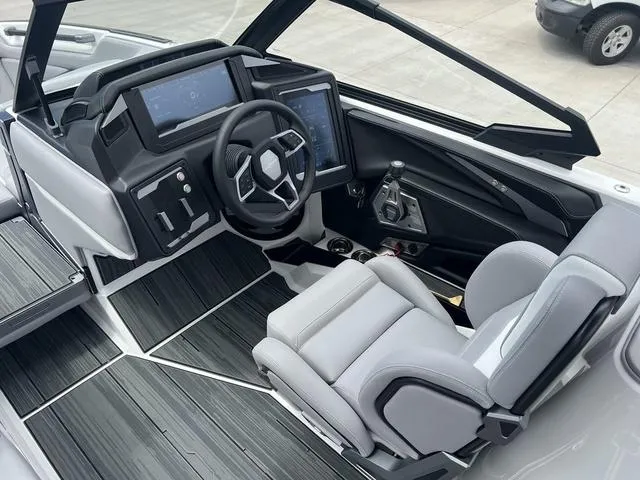 Slide: The Image of Supra SL 450 2025 - 13