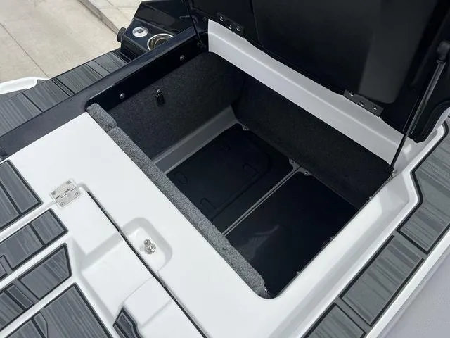 Slide: The Image of Supra SL 450 2025 - 17