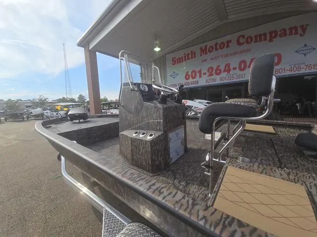 Slide: The Image of Xpress H210B 2025 - 10