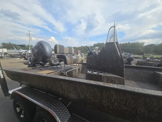 Slide: The Image of Xpress H210B 2025 - 18