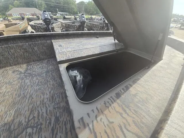 Slide: The Image of Xpress H210B 2025 - 19