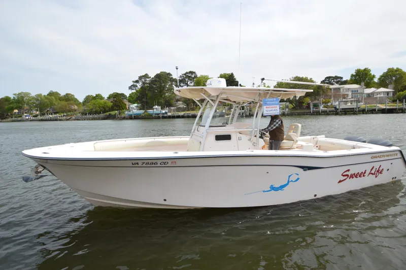 The Image of Grady-White Bimini 306 2007 - 0