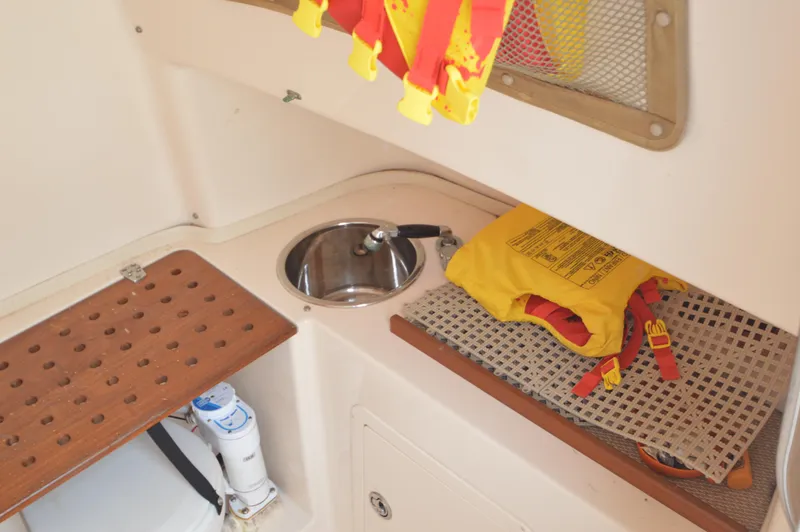 Slide: The Image of Grady-White Bimini 306 2007 - 12