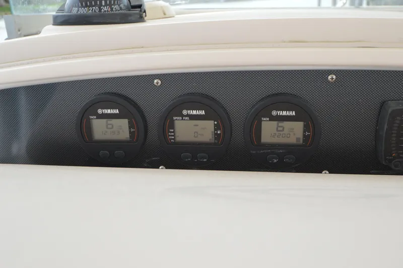 Slide: The Image of Grady-White Bimini 306 2007 - 25