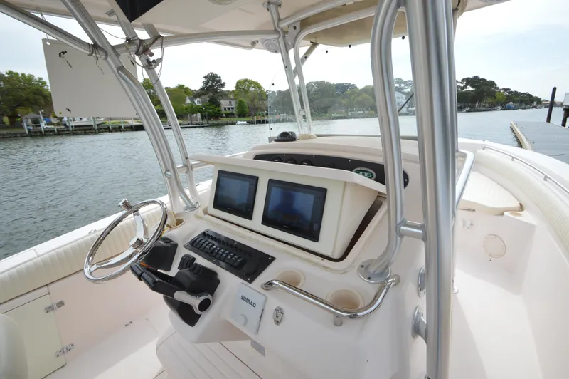 Slide: The Image of Grady-White Bimini 306 2007 - 31