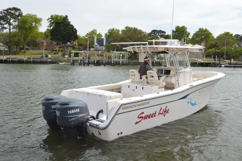 Slide: The Image of Grady-White Bimini 306 2007 - 6