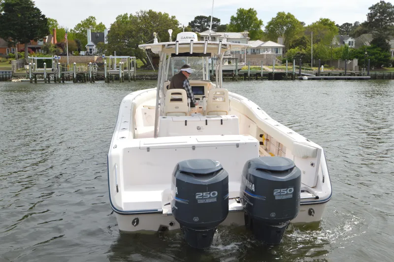 Slide: The Image of Grady-White Bimini 306 2007 - 9