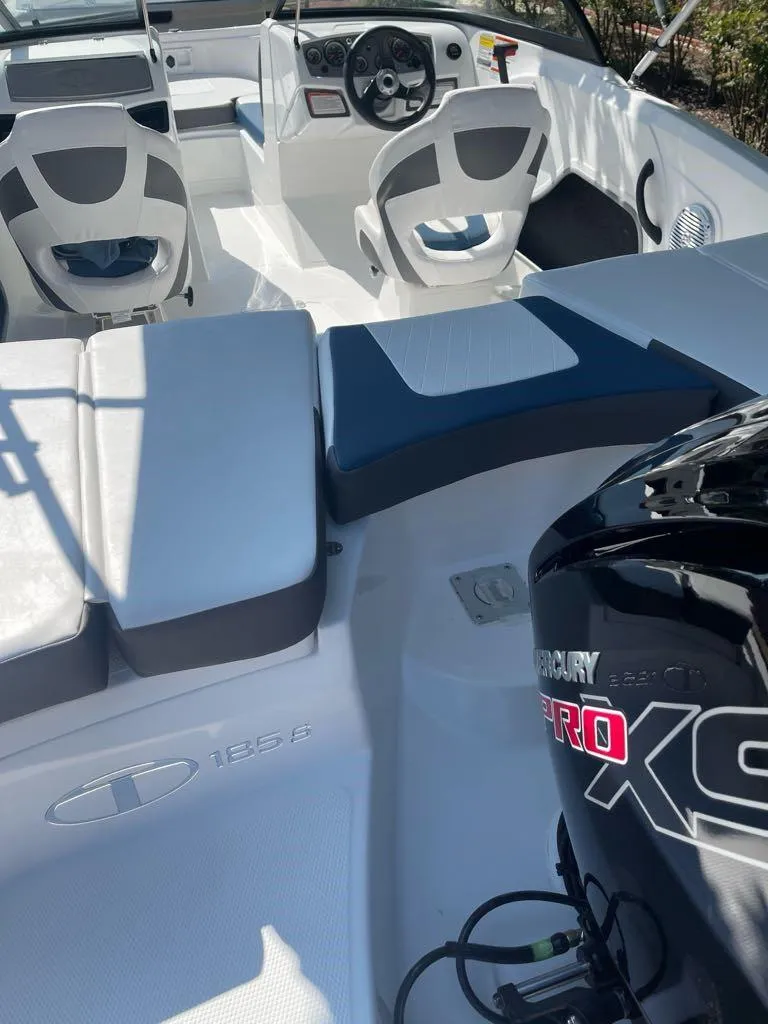 Slide: The Image of 2024 Tahoe 185 S boat interior with Mercury Pro XS engine. - 3