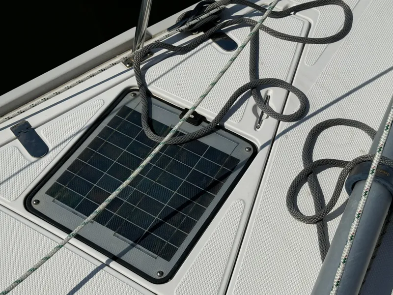 Slide: The Image of Solar Trickle Charger - 16