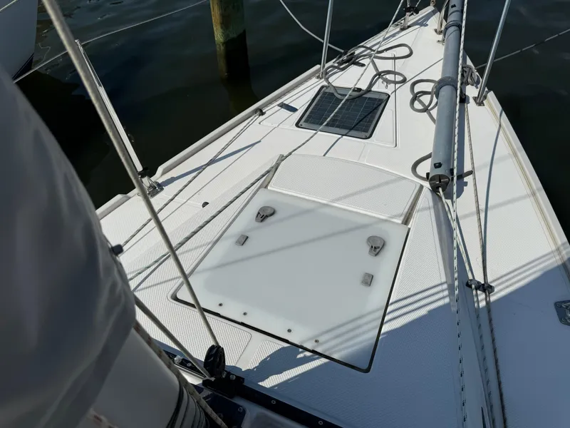 Slide: The Image of Opening Hatches - 18