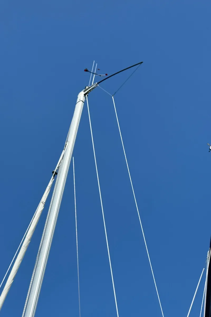 Slide: The Image of Masthead and Flicker - 9