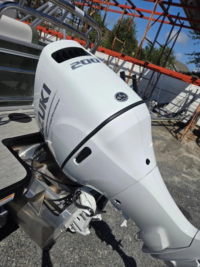 Slide: The Image of 2025 Godfrey Sweetwater 2286 C with Suzuki 200 outboard motor. - 41