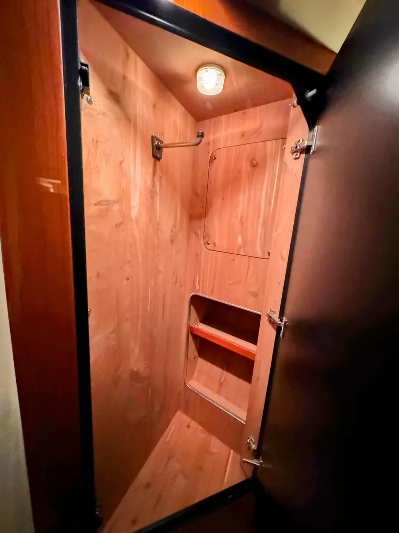 Slide: The Image of Sea Ray 400 Sedan Bridge 2001 - 55