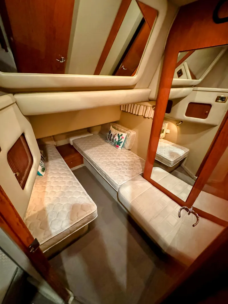 Slide: The Image of Sea Ray 400 Sedan Bridge 2001 - 58