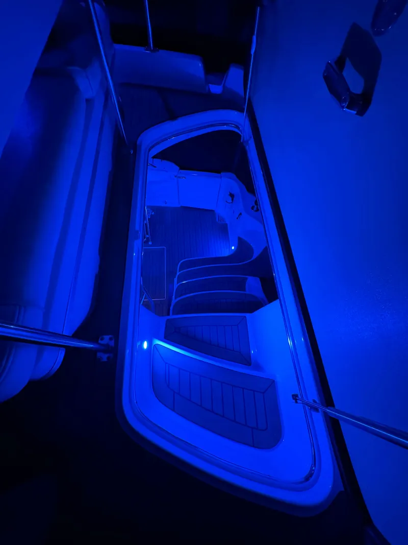 Slide: The Image of Sea Ray 400 Sedan Bridge 2001 - 64