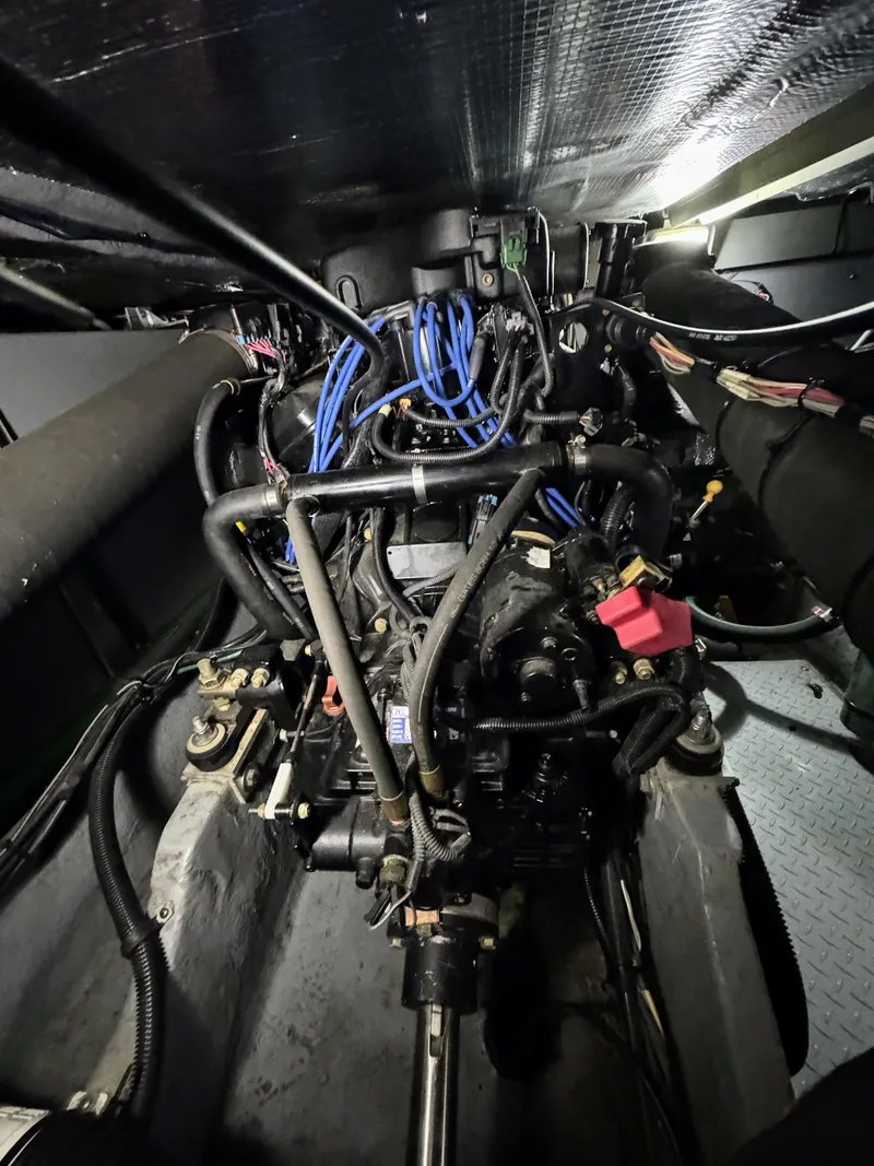 Slide: The Image of Sea Ray 400 Sedan Bridge 2001 - 76