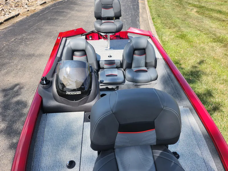 Slide: The Image of Tracker Pro Team 175 TXW 2023 - 19