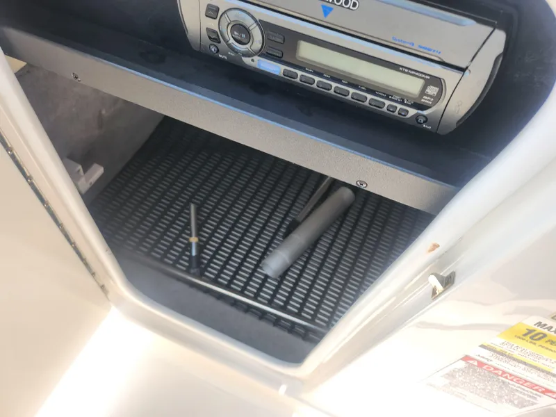 Slide: The Image of Monterey 220 EX 2007 - 16