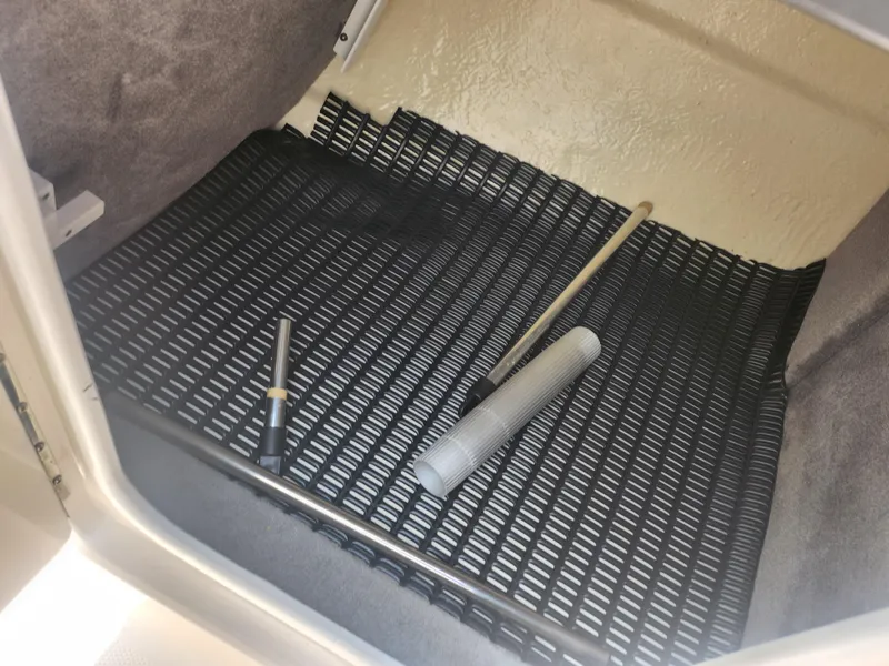 Slide: The Image of Monterey 220 EX 2007 - 17