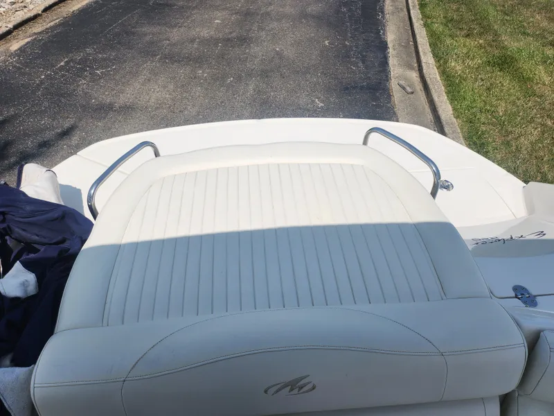 Slide: The Image of Monterey 220 EX 2007 - 23