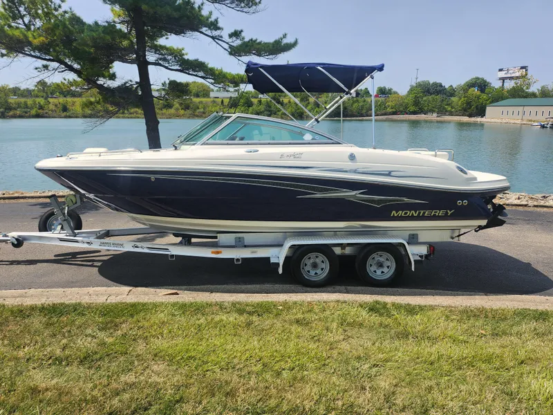 Slide: The Image of Monterey 220 EX 2007 - 9