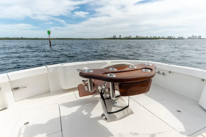 Slide: The Image of Hatteras GT60 2010 yacht deck with fishing chair, ocean view. - 30
