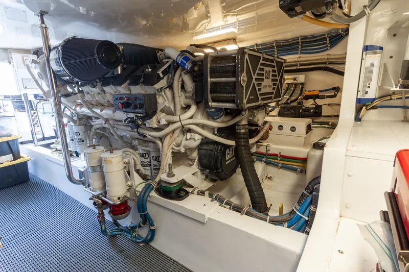 Slide: The Image of Hatteras GT60 2010 - 70