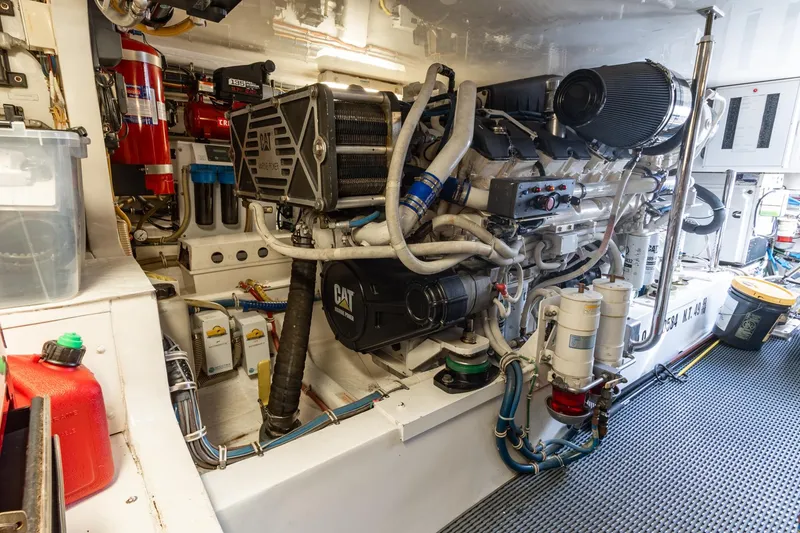 Slide: The Image of Hatteras GT60 2010 - 71