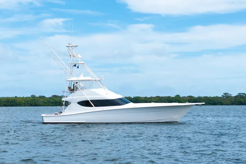 Slide: The Image of Hatteras GT60 2010 - 77