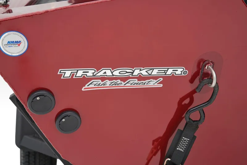Slide: The Image of Tracker Pro Team 175 2025 - 53