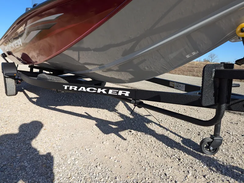 Slide: The Image of Tracker Pro Team 175 2025 - 69