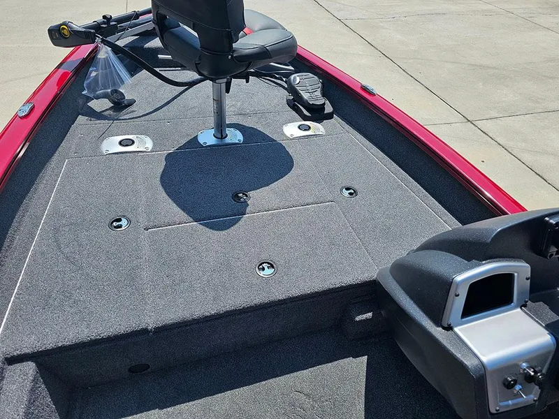 Slide: The Image of 2025 Tracker Boats Pro Team 175 TF Crappie Edition - 16