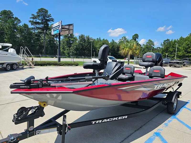 Slide: The Image of 2025 Tracker Boats Pro Team 175 TF Crappie Edition - 5