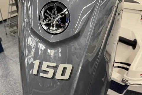 Slide: The Image of 2025 Chaparral 21 SSi Ski & Fish OB with Yamaha 150 outboard motor. - 21