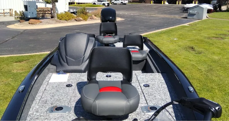 Slide: The Image of 2025 Tracker Pro Team 175 Crappie Edition boat with seating and fishing deck. - 6