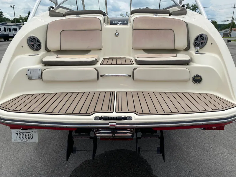 Slide: The Image of 2014 Yamaha Boats 242 Limited S, rear view with swim platform and seating. - 33