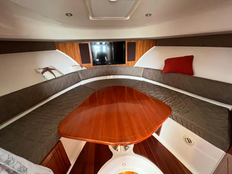 Slide: The Image of Pursuit OS 385 Offshore 2016 - 54
