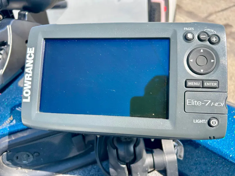 Slide: The Image of Lowrance Elite-7 HDI fishfinder on 2005 Skeeter WX 1880 boat dashboard. - 15