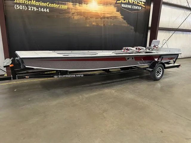 Slide: The Image of Supreme L48 w/Mercury 25 Jet 2024 - 11